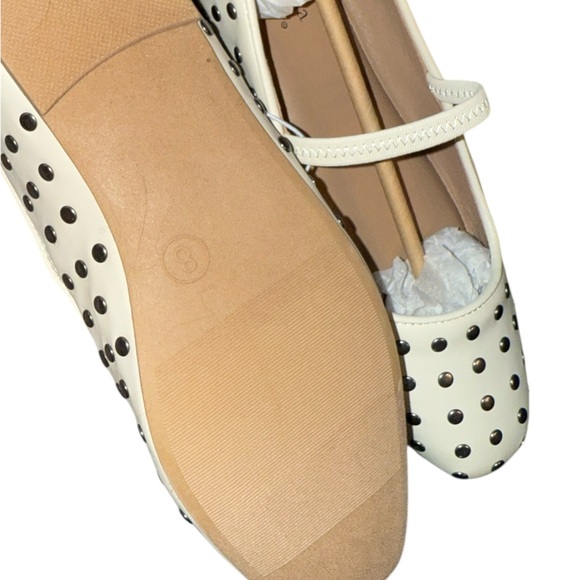 Ophelia Roe White Studded Mary Jane Flats Size 8 NWT - Picture 2 of 3